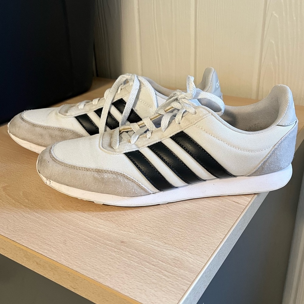 Adidas Women’s V Racer